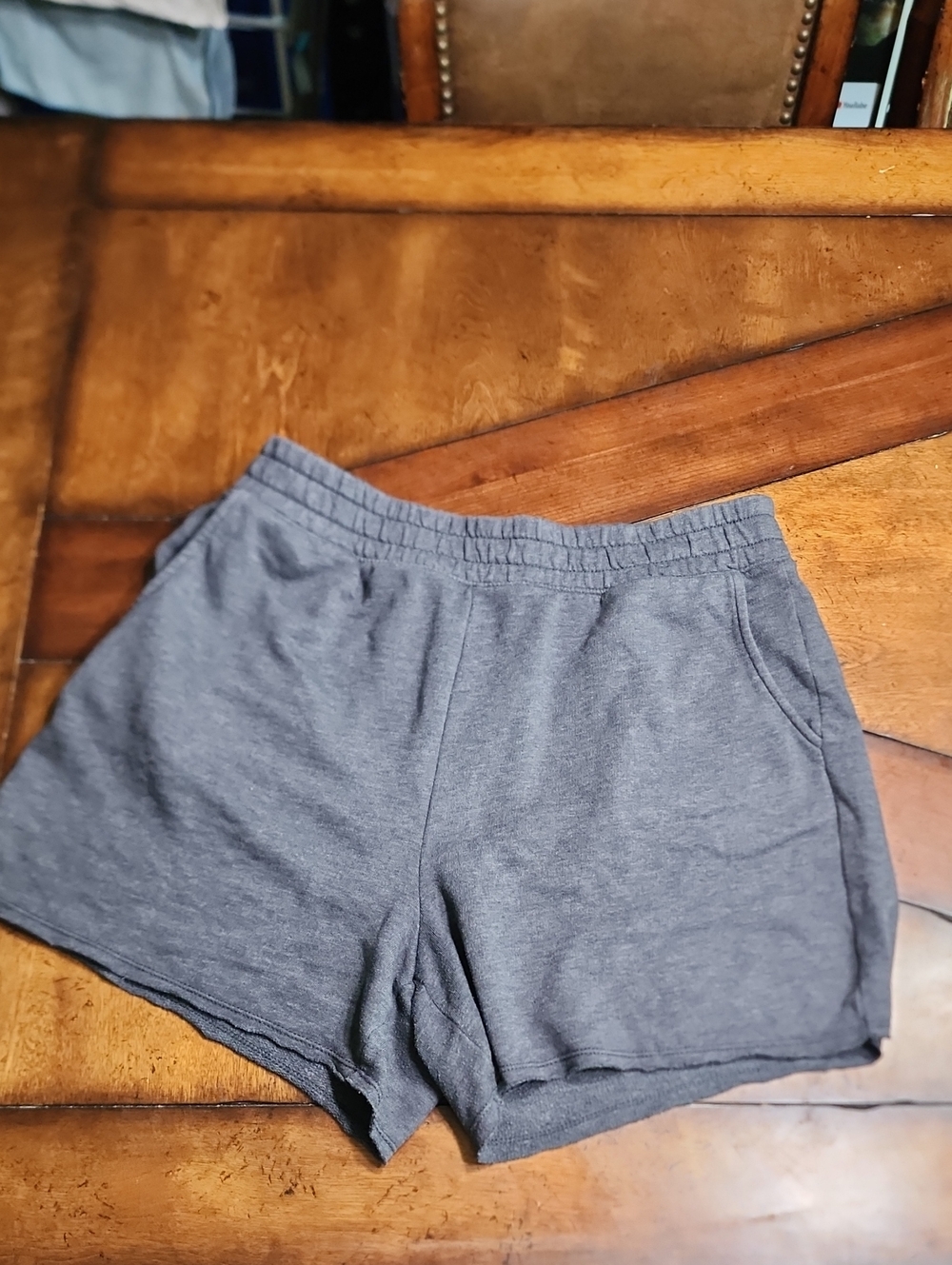 American Eagle Outfitters Heather Gray Athletic Lounge Shorts